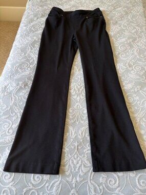 Chico’s Black Pull On Straight Leg Pants Size 00